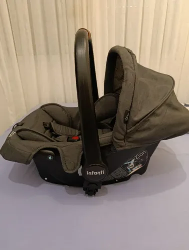 Bebê Conforto Com Base Zion Infanti Cadeirinha Preto