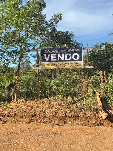 Vendo terrenos de 20mil metros com água nos fundos
