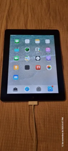 Vendo tablet Ipad (Apple) 2ª geração, usado, cor preta, 32Gb, com wifi e 3G