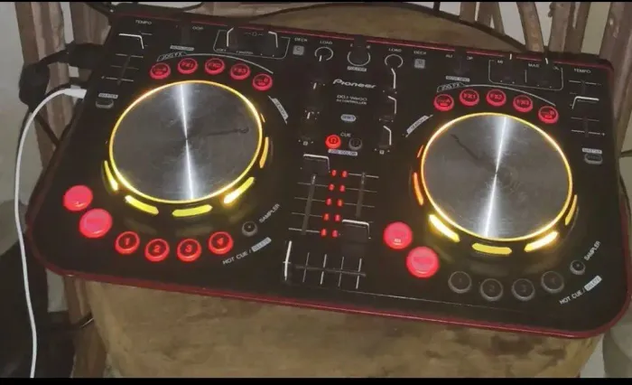 Controladora DJ profissional