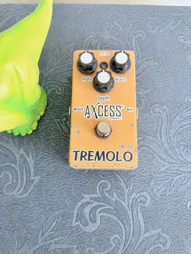 Pedal Tremolo Axcess by Giannini TR-107