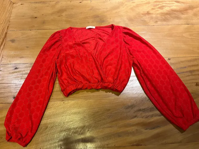 cropped vermelho transpassado em laise