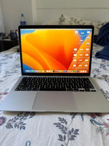 COMPUTADOR MACBOOK