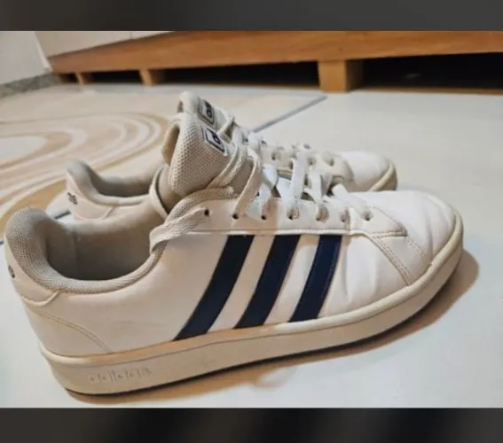 TÊNIS ADIDAS MASCULINO BRANCO ORIGINAL.