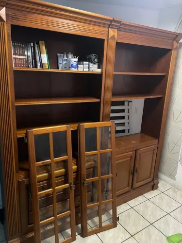 INSTANTE ANTIGA DE MADEIRA MACIÇA