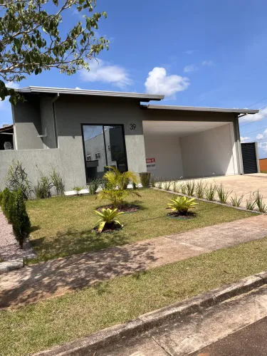 Alugo casa ALPHAVILLE