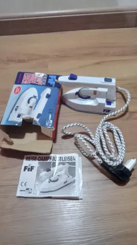 Mini Ferro De Passar Roupa P/ Viagem Bivolt Vapor