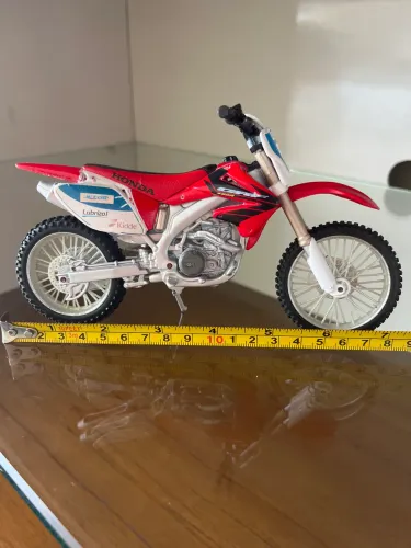Miniatura moto Honda 19cm