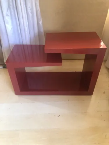 Mesa laqueada vermelho