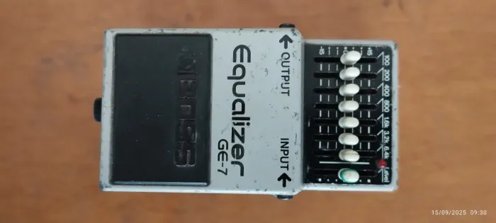 Pedal de efeito Boss Graphic Equalizer GE-7