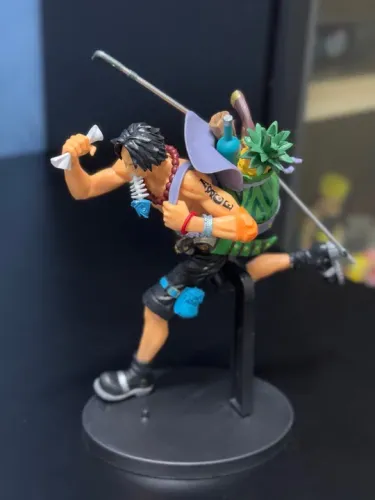 Boneco de ação One Piece - Trafalgar D. Water Law