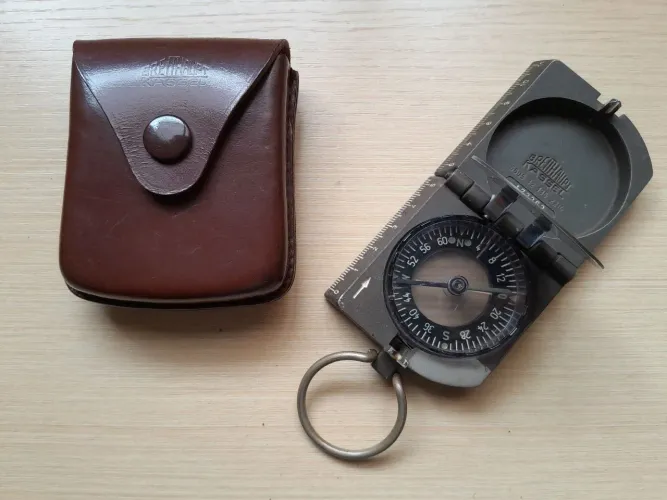 Antiguidade Bússola original alemã Breithaupt Kassel