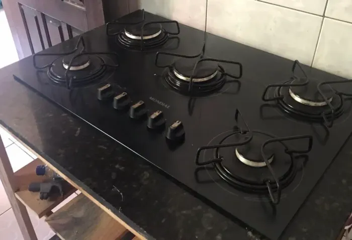 Cooktop 5 bocas, com mármore 