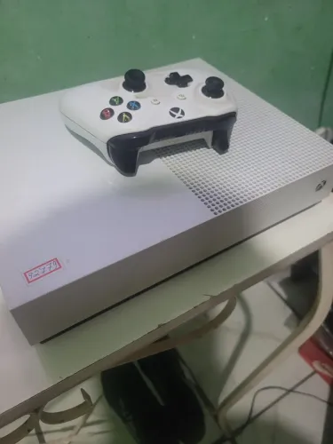 XBOX ONE S (DIGITAL EDITION)