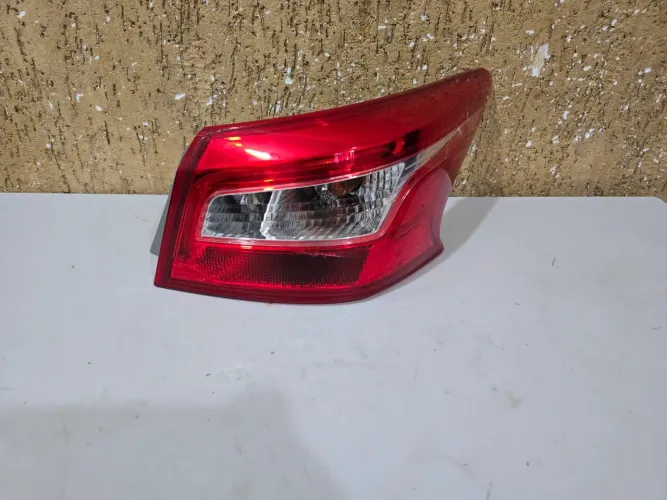 Lanterna direita Sentra 17/20 Original<br>Lanterna direita Sentra 2017/2018/2019/2020