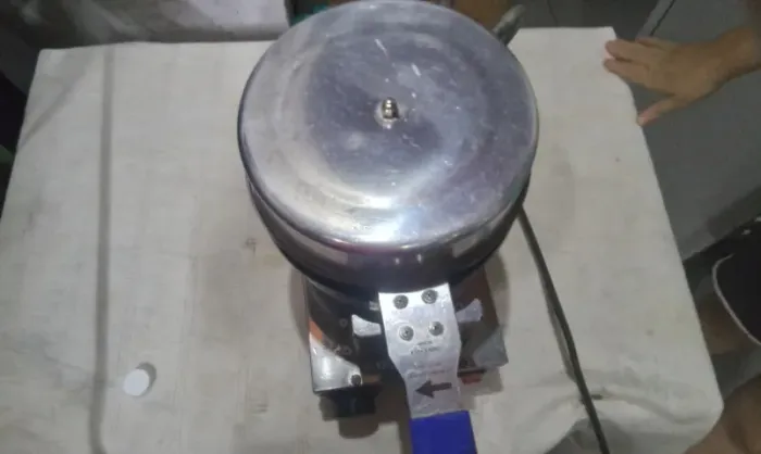 Aparelho de fabricar bubble waffle R$700,00 apenas usado para teste.