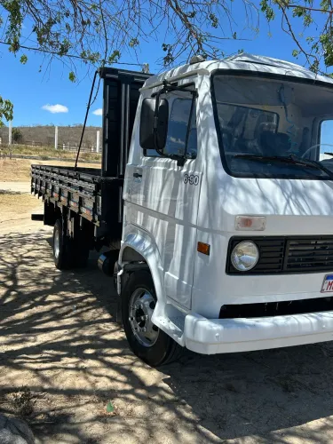 Caminhão Volkswagen 6 90