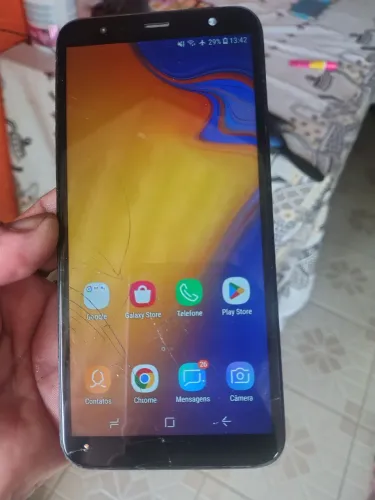 Samsung j4 tela trincada e botão Power ruim