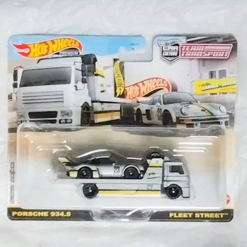 Hot Wheels Porsche Team Transport Legends Premium