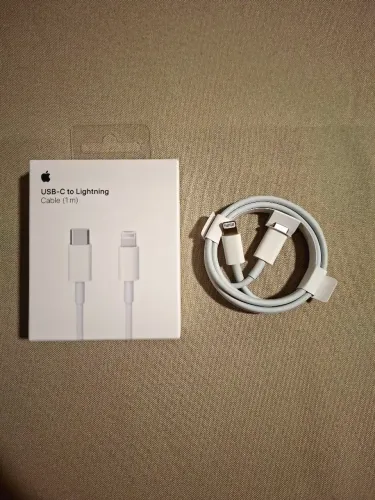 USB-C lightning - Apple