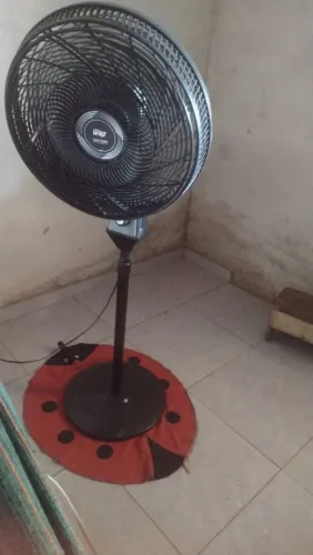 Ventilador de Pé