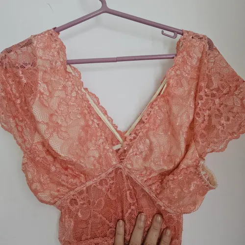 Body renda Carolina Etz  - cor salmão - Tam M - novo na etiqueta 