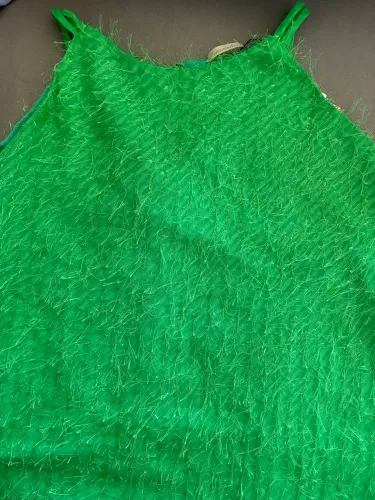 Blusa Regata Feminina Verde Bandeira com Textura de Franjas / Fiapos e Alças Finas