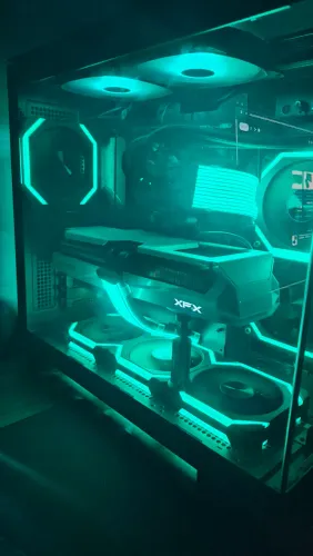 PLACA DE VIDEO XFX RX 9070 XT Swift Triple 16GB