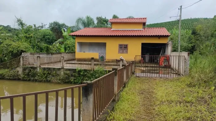 Chácara a venda em Viçosa, na Paula, 2.000m2 com casa.