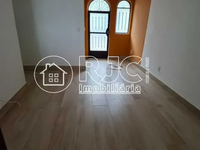 Imóvel para venda possui 68 metros quadrados com 3 quartos em Tijuca - Rio de Janeiro - RJ
