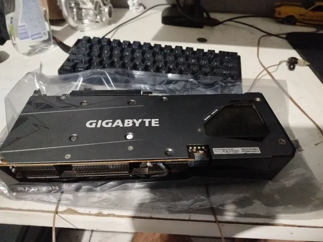 RX 7600 8gb Gigabyte Triple Fan RGB