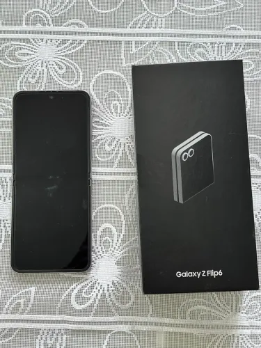 LEIA - Z Flip6 256gb 12gb RAM - Silver
