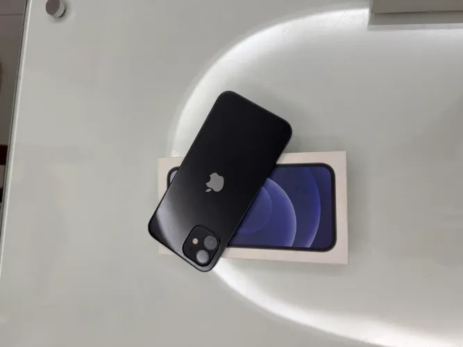 iPhone 12