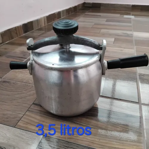 Panela de pressão lares antiga 3,5 litros