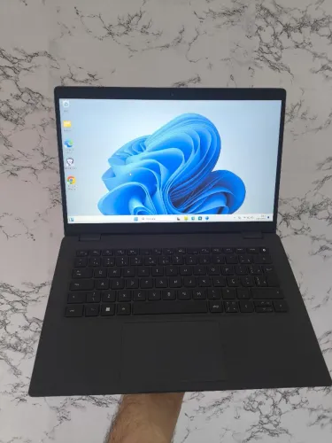 Notebook Dell core i5 de 13* geração + 8 GB + 256gb SSD M2 super novo !