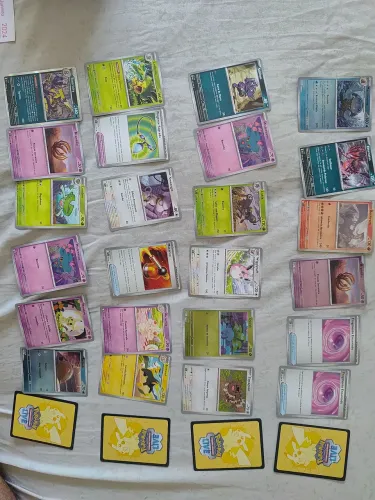 24 figurinhas Pokémon- Mega Evolução Fogo Fantasmagórico c6