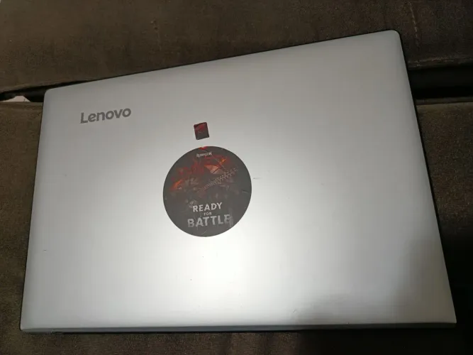 Vendo notebook Lenovo usado