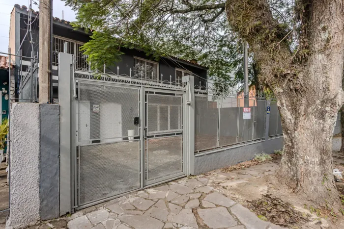 Casa comercial no bairro Vila Assunção