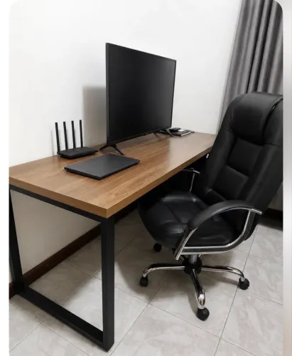 Mesa para escritório de 1.90 cm x 70 cm
