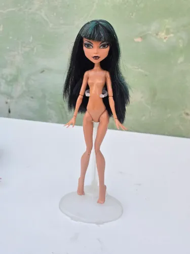 Boneca Monster High Cleo de Nile Schools Out