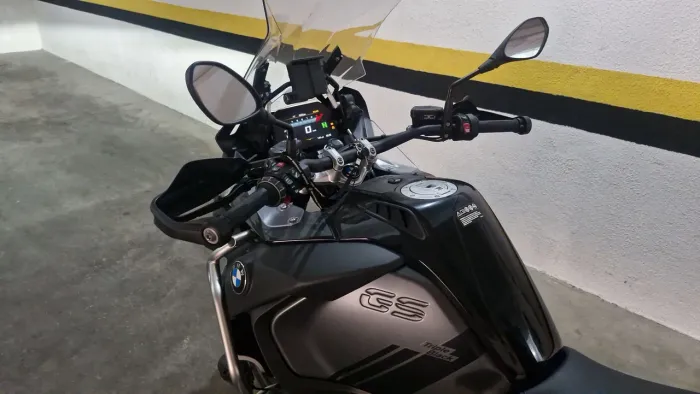 BMW R1250 ADVENTURE TRIPLE BLACK 