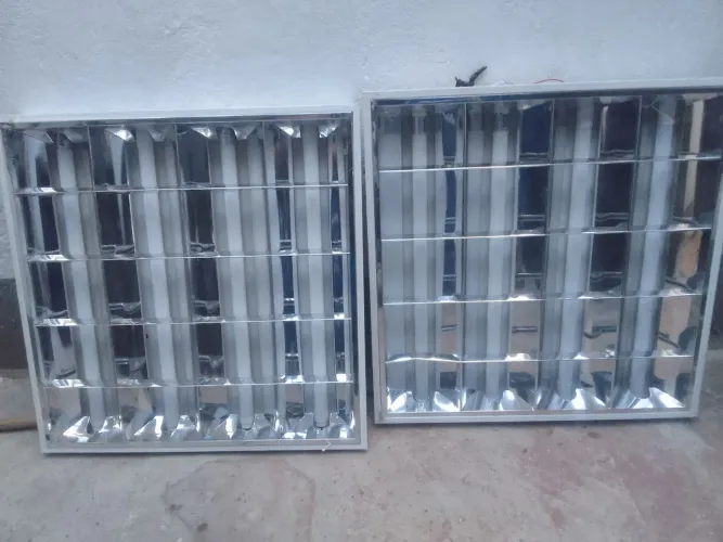 Luminárias com lâmpadas