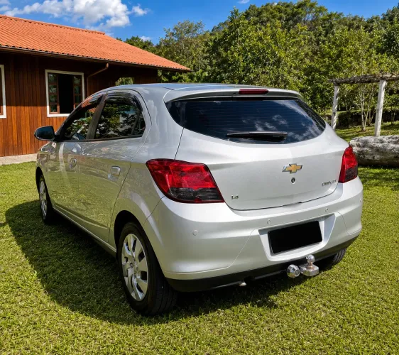 Chevrolet Onix Hatch LT 1.4 8V Flex Power Mec. 4P 2015