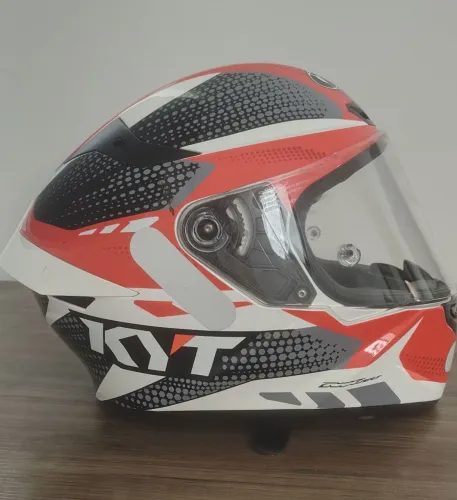 Capacete KYT TT Course + Norisk viseira escura 