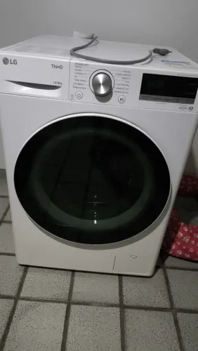 Máquina de lavar LG ThinQ, Lava e seca 14/8kg NOVA