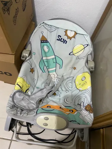 Vende-se cadeirinha de descanso para bebes