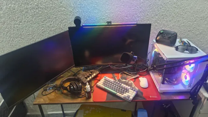 Monitor gamer 240hz curvo IPS QuadHD
