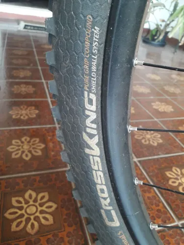 Par pneu 29 continental crossking 2.3 tubeless