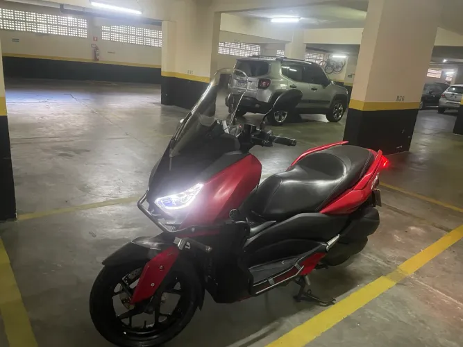 XMAX 250 EXCELENTE OPÇÃO E MUITO BOM ESTADO