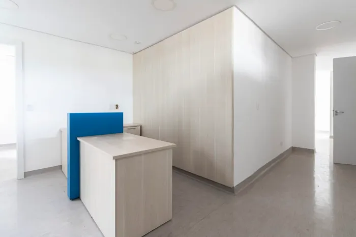 Sala comercial na Rua Cincinato Braga, 68 - Conjuntos 23-25 162 m²